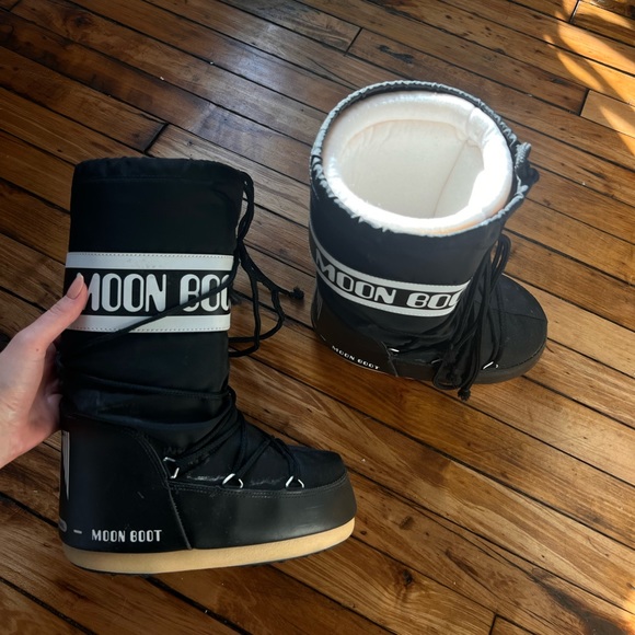 Moon Boot Shoes - BLACK MOON BOOT